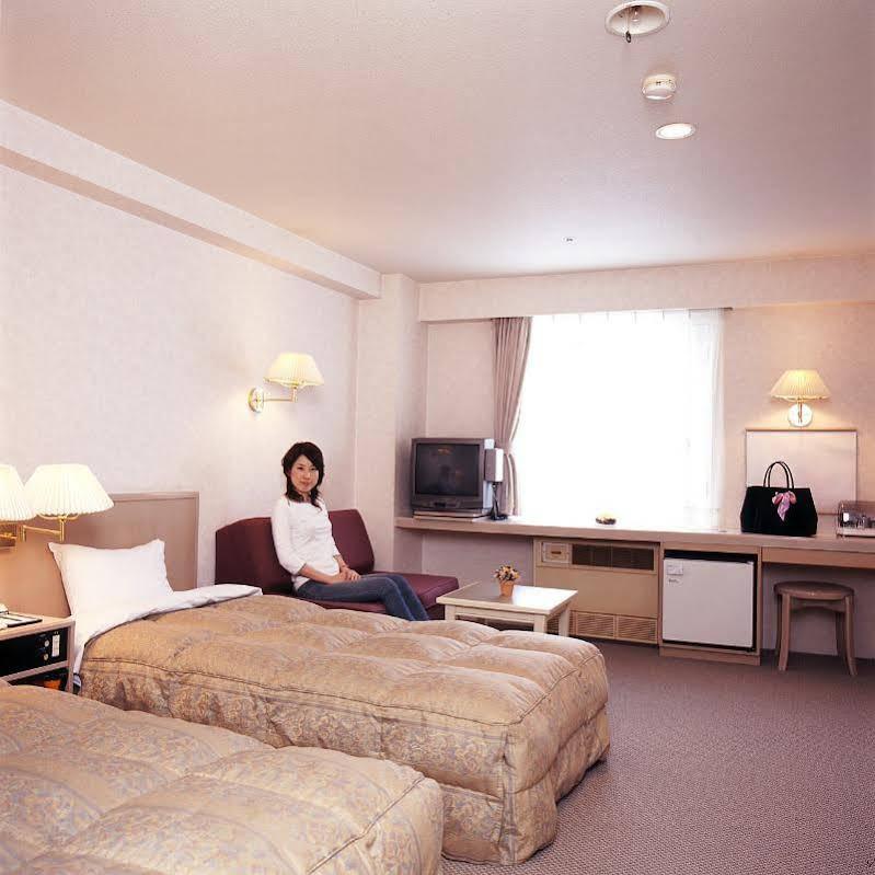 קאמי-פוראנו Hotel Park Hills מראה חיצוני תמונה