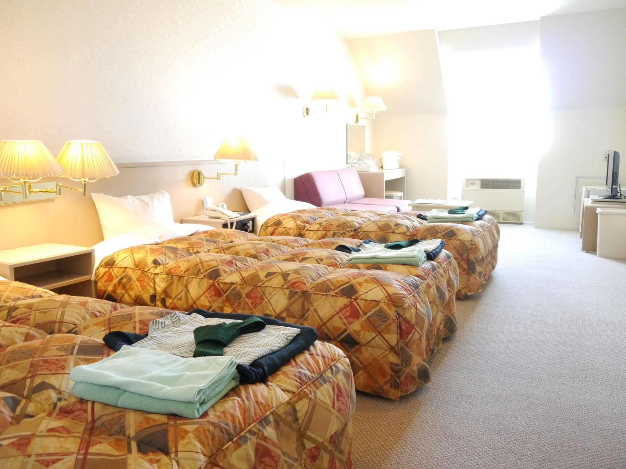 קאמי-פוראנו Hotel Park Hills מראה חיצוני תמונה